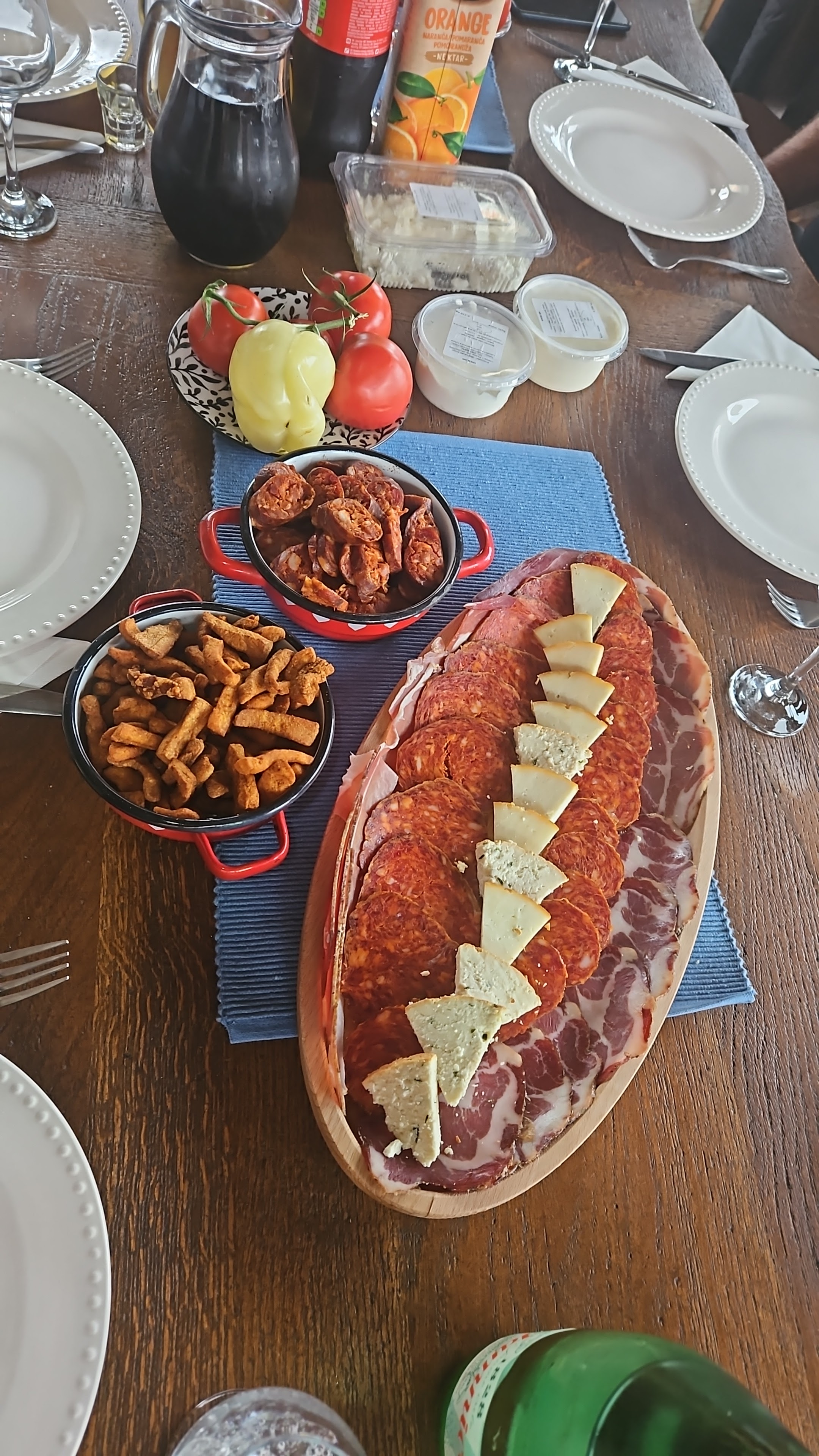 Pladanj domaćeg kulena i sira
